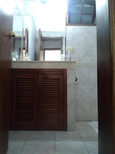 Excelente Chalet 6 Ambientes Con Parque Quincho Y Pileta