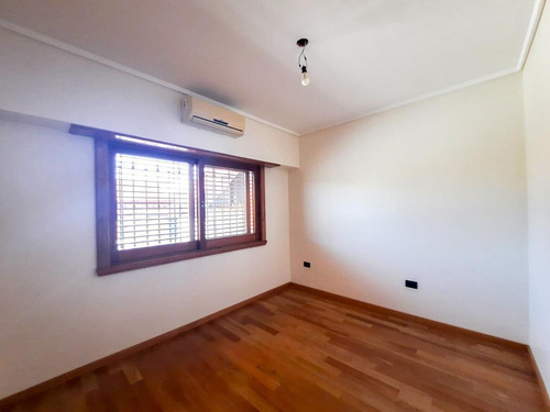 Imagen 10 de 30 de Venta Casa 6 Amb 240 M2 Valentin Alsina
