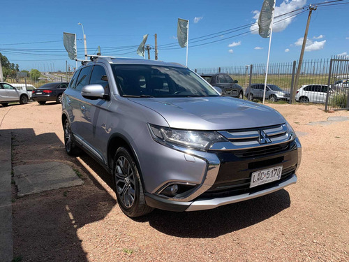Mitsubishi Outlander 3.0 4wd 7 Pasajeros