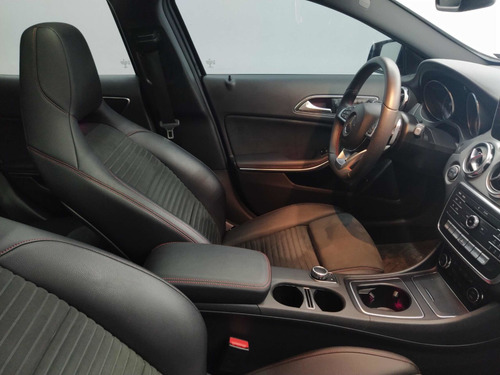 Mercedes-benz Clase Gla 1.6 Gla250 Amg-line 211cv 2019