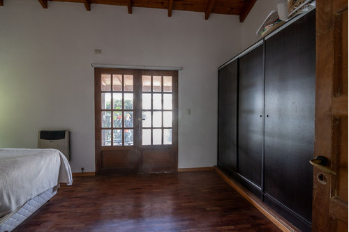 Increíble Casa 3 Dormitorios Junto Con Un Depto