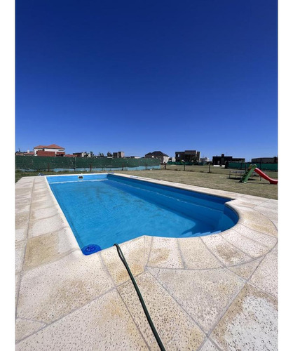 Casa En Venta Canning Barrio San Lucas 4 Amb