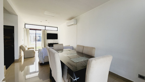 Casa 4 Ambientes Venta Barrio Cerrado Laguna Azul