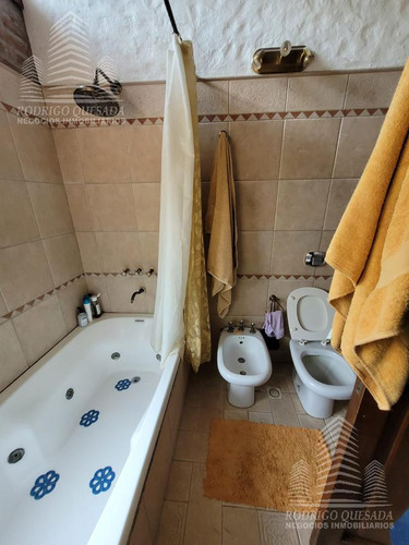 Una Excelente Casa De Categoría,con Detalles De Lujo!