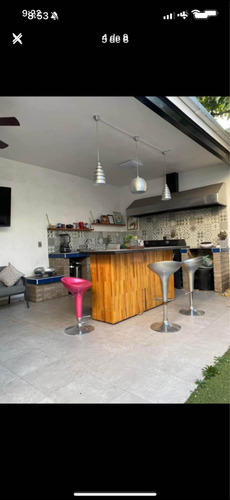 Residencia En Excelente Ubicacion