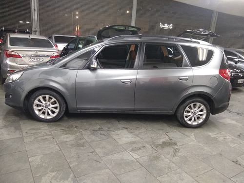 Imagem 5 de 14 de Jac J6 Diamond 2.0 16v 7 Lug Completo Airbags Abs 2014 Cinza