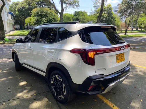 Kia Seltos 2.0 Zenith 4X2