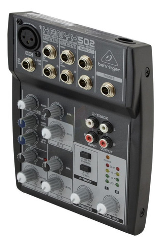 Imagem 3 de 3 de Console Behringer 502 Xenyx de mistura 120V