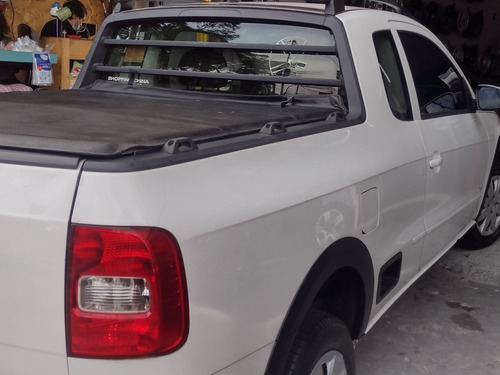 Imagem 4 de 8 de Volkswagen Saveiro 1.6 Trend Cab. Estendida Total Flex 2p