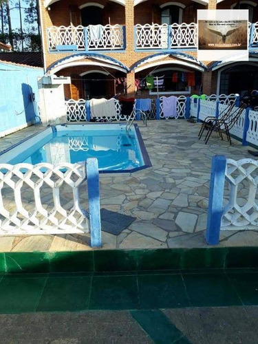 Imagem 1 de 10 de Casa De 03 Dormitórios ( 1 Suíte ) 04 Vagas De Garagem, Piscina , Churrasqueira Residencial À Venda, Itapema, Guararema. - Ca0075