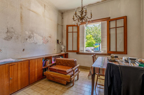 Hermosa Casa De Estilo - Venta - 6 Amb - Jardin - Garage - Suite - Coghlan