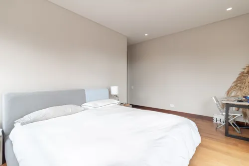 Apartamento En Arriendo En Los Rosales. Cod A23609