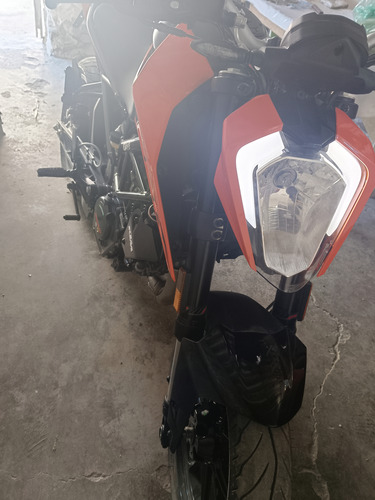 Motocicleta Ktm Duke 200 Cc 2024 Ktm Duke 200 Model