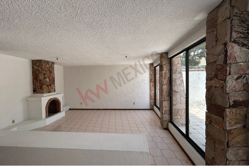 Amplia Casa En Venta En Loma Dorada Con Vista A Los Arcos