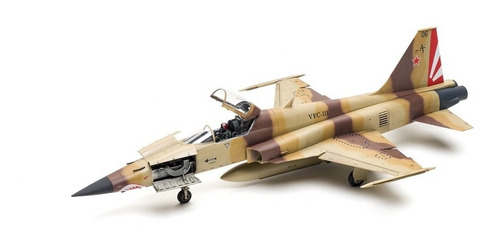 F-5 E Tiger I I Northrop Marca Kitty Hawk M.  Escala 1 :32