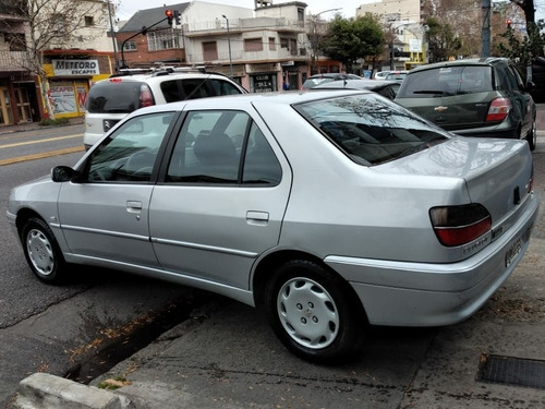 Imagen 9 de 14 de Peugeot 306 1.8 Boreal Aa 2000