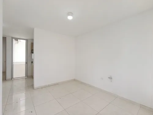 Casa En Arriendo En Prados Del Este. Cod A30500