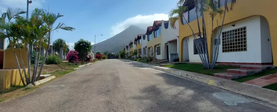 Sector Guacuco, Isla de Margarita  - - Arismendi - Nueva Esparta