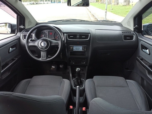 Imagem 12 de 15 de Volkswagen Fox 2012 1.0 Vht Total Flex 5p
