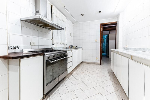 Seis Ambientes - Dos Baños - Categoría - Recoleta - Montevideo Y Quintana