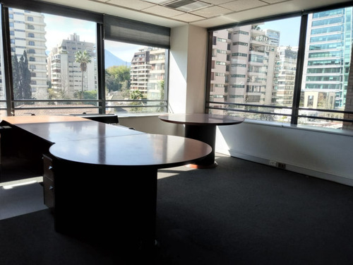 (ofi) Oficinas Habilitada Isidora Goyenechea, Metro El Golf
