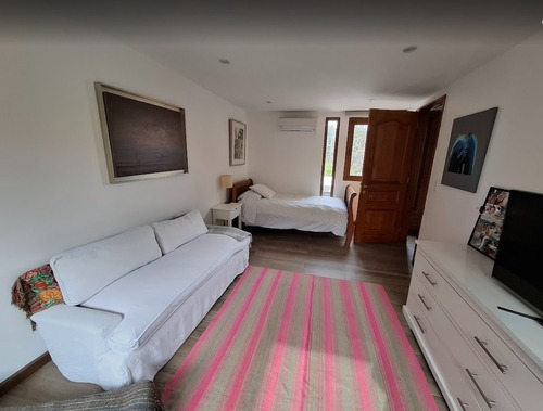 Casa Remodelada Con Terminaciones De Alto Nivel En Condomini