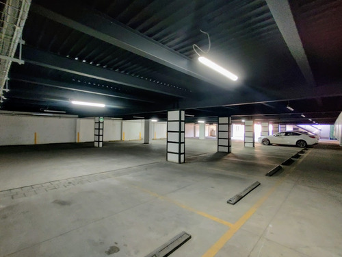 Local En Venta Plaza Avanzza, Av. El Jacal