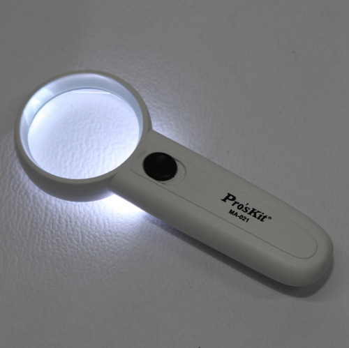 Imagen 2 de 5 de Lupa 3.5x Manual D Mano Lente Vidrio Con Luz Led Proskit