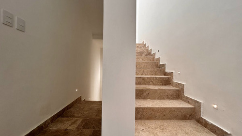 Villa Con Alberca, En Privada Residencial En Venta En Temozón Norte, Mérida