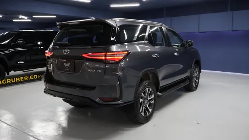 Toyota Fortuner Sw4 2025