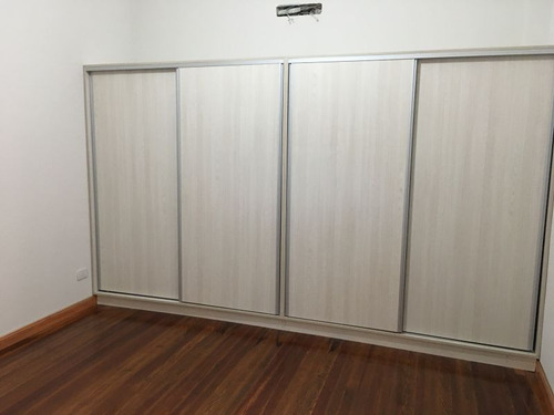 Casa En Venta En Mataderos Residencial