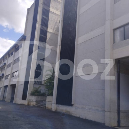 Alquiler De Piso Industrial, Guarenas 526mt2