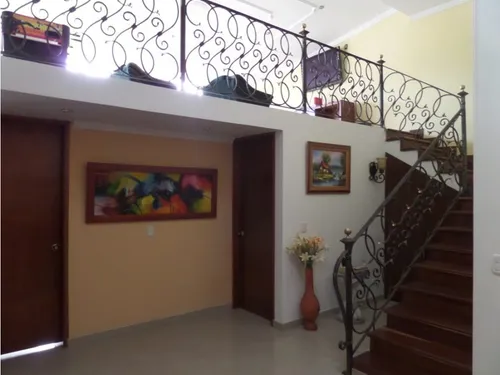 Vendo Lujosa Casa En La Esmeralda