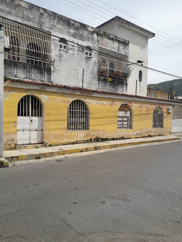 Se Vende Casa En El Centro De Turmero Aragua