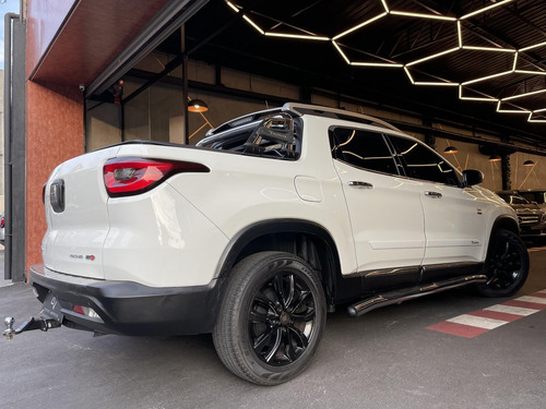 Imagem 2 de 13 de Fiat Toro Toro Volcano 2.0 16v 4x4 Tb Diesel Aut. Diesel Au