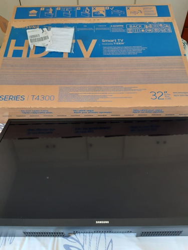 Imagem 2 de 3 de Samsung Smart Tv Tizen T4300 32 Hdr - Display Com Defeito