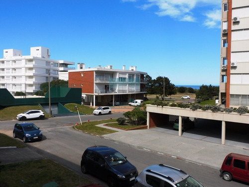 Venta Apartamento 1 Dormitorio En Playa Mansa - Ref: 5701