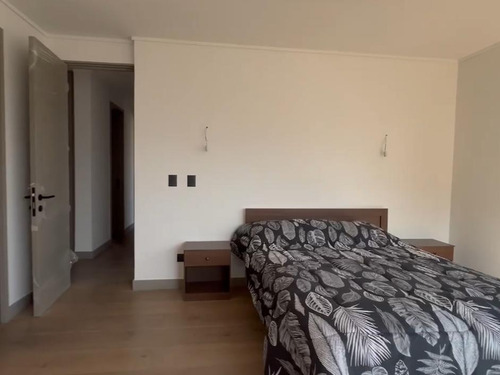 Moderna Casa Condominio Álvaro Casanova