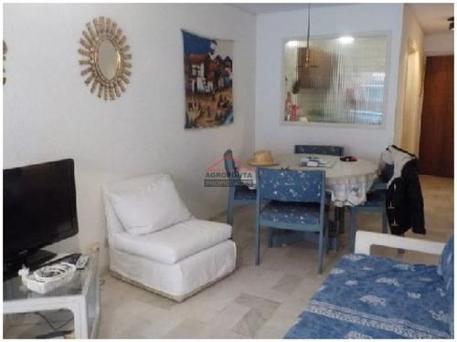 Apartamento En Península 2 Dormitorios- Ref: 5245