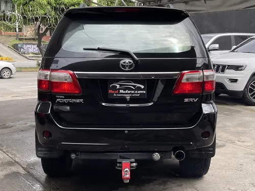 Toyota Fortuner Sr5 At 3000cc Td 4x4
