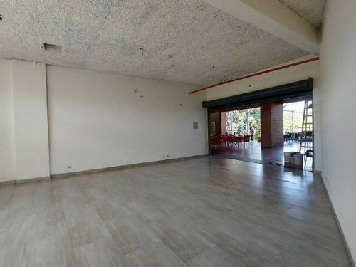 Venta De Local Comercial, Cc Brisas Del Valle, El Remanso Rp