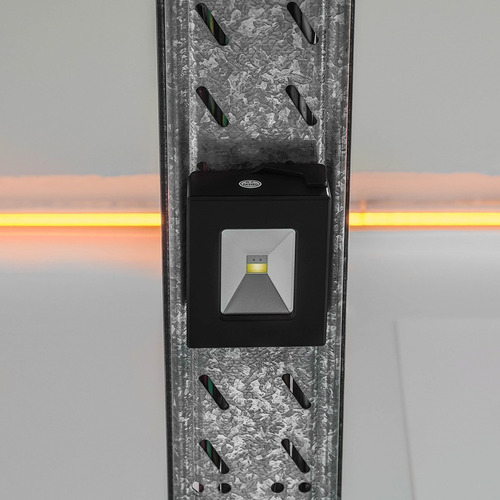 Reflector Led Portátil Luz De Emergencia + Carga Usb Rgb
