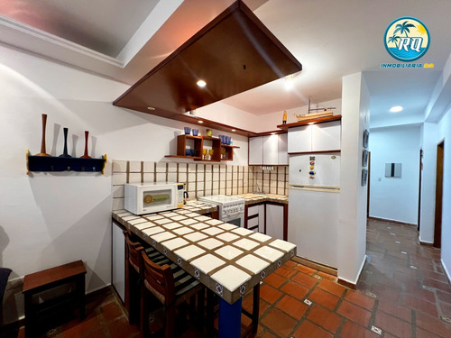 Apartamento En Venta De 3 Habitaciones En Res. La Corina