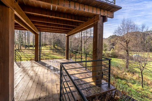 Espectacular Casa Junto Al Rio Liucura!