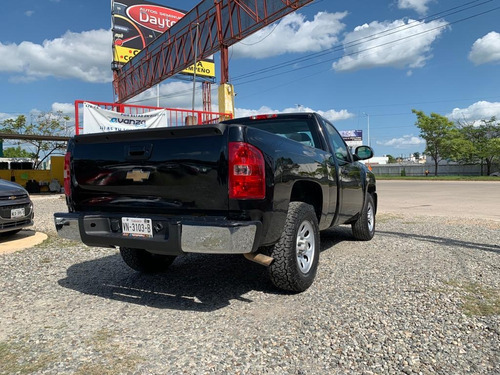 Imagen 7 de 14 de Chevrolet Silverado 2010 E 1500 5vel Cab Reg Aa 4x2 Mt