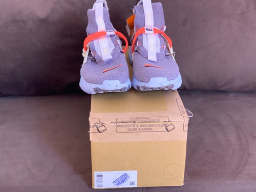 Tênis Nike Space Hippie 03 Vast Grey Hyper Crimson