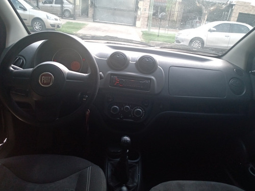 Fiat Uno 1.4 Attractive 2013