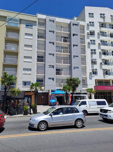 Imagen 21 de 24 de Oportunidad!! Departamento 2 Ambientes Frente A Plaza España Y Las Mejores Playas De La La Perla - Mar Del Plata