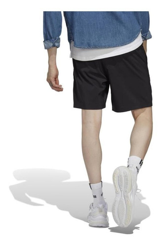 Imagen 3 de 6 de Short Hombre adidas M Sl Chelsea Negro