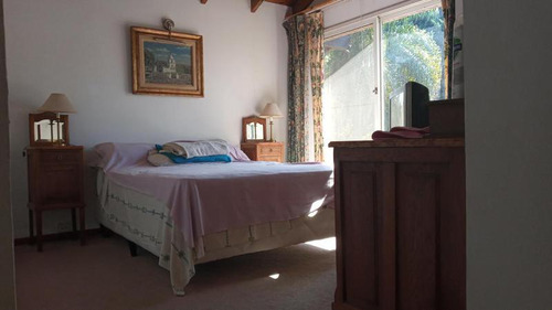 C.c. Los Cardales 4 Dorm. (2 Suits)250 M² Cub. Sobre 1 Lote, A Mts D La Entrada.